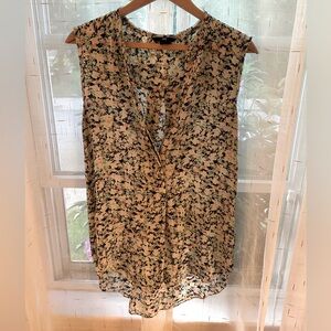 H&M cap sleeved floral blouse size 6.